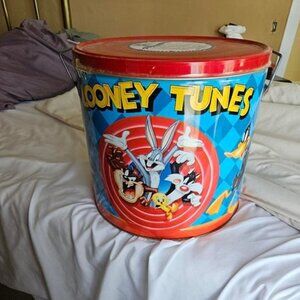 Vintage Looney Tunes Popcorn Tin